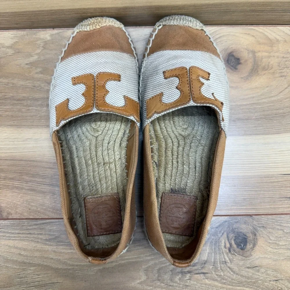 Tory Burch Espadrilles Flats 6.5 Tan Cream Canvas Loafers Vacation Resort Summer